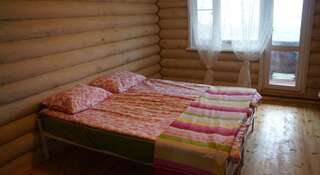 Гостевой дом Экодом Пихта Змеиногорск Двухместный номер с 1 кроватью или 2 отдельными кроватями + дополнительной кроватью-4